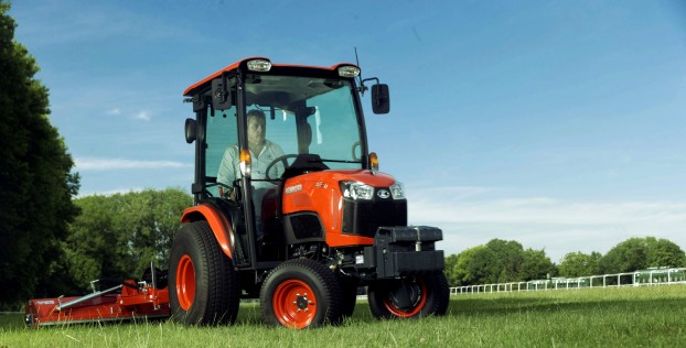 kubota-b2311-31hp-compact-tractor;-hydro-static-transmission;-cab
