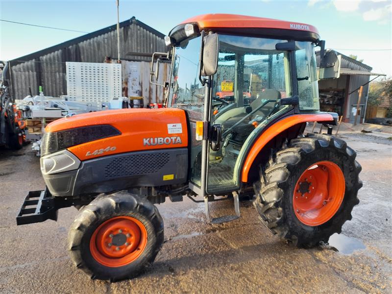 kubota-l4240-compact-tractor-2015