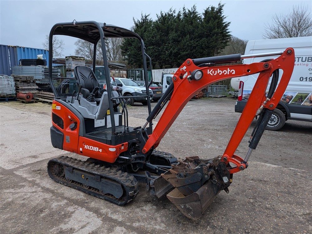 used-kubota-kx018-4-excavator-with-canopy-manual-quick-hitch-and-three-buckets-2019