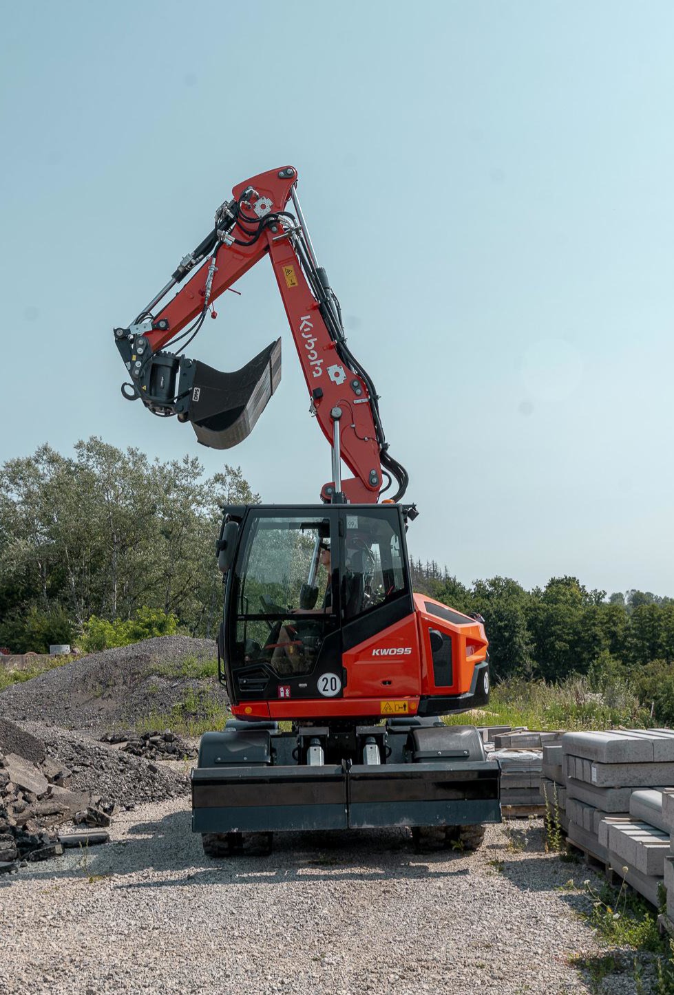 kubota-kw-095-wheeled-excavator-cabin-twin-tyres-long-arm